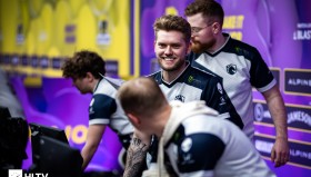 赛后采访：apEX坦言